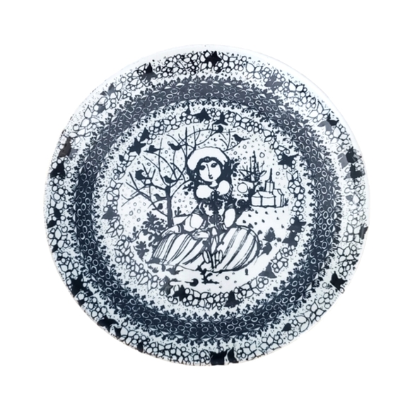 Bjorn Wiinblad - The Seasons 6.5 Inch Decorative Plate - Picture 1 of 7